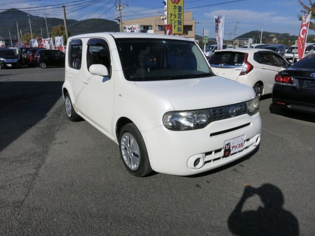 日産 キューブ